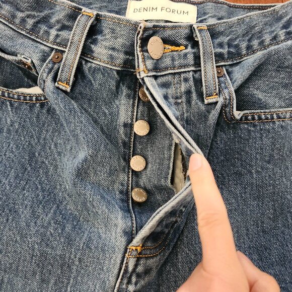 Aritzia Blue Flare & Wide Leg Jeans - Picture 3 of 9